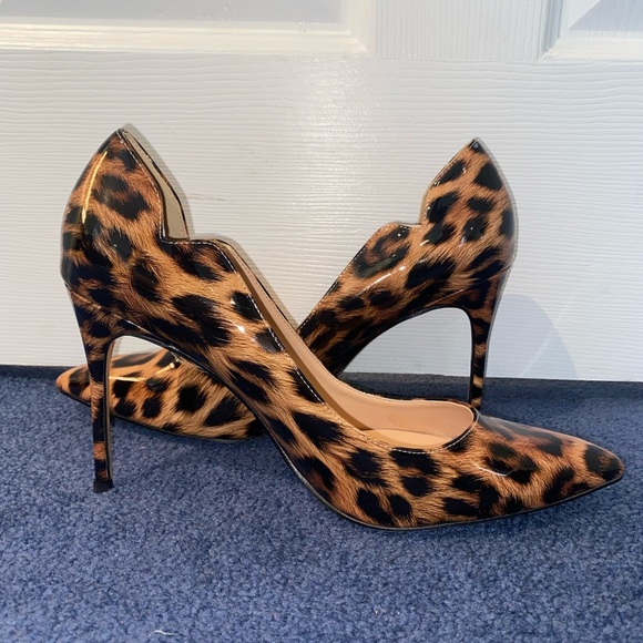NWOT Leopard Pumps Size 10.5 Coleter Brand - Picture 1 of 7
